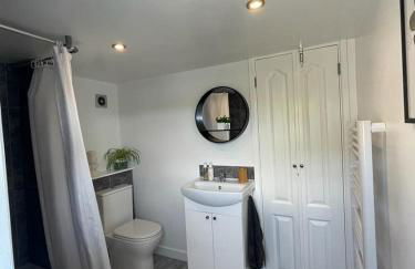 Studio 114 - Photo 17