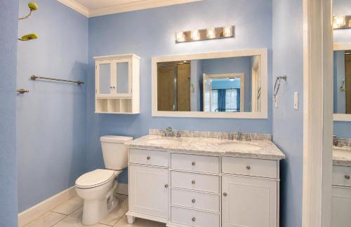 Charming home with pool, enclosed yard, patio & great Woodlawn Lake location - Foto 62