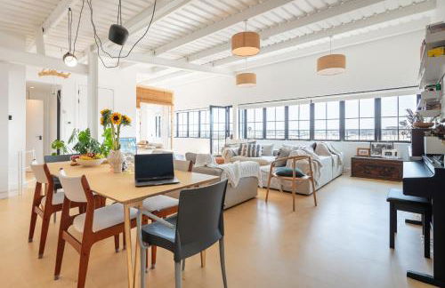 Large Penthouse in unique former Warehouse furnished with premium fittings for a luxurious stay - Foto 26
