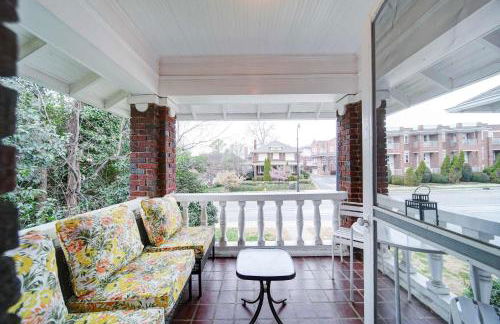 Elegant 1BR in Elizabeth with Covered Porch - Foto 10