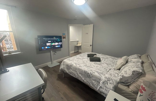 Cozy 2-3 Bedroom Apt in Center City - Foto 17