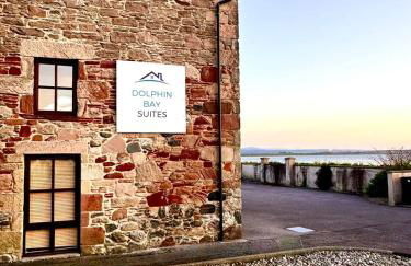 Dolphin Bay Suites - Photo 8