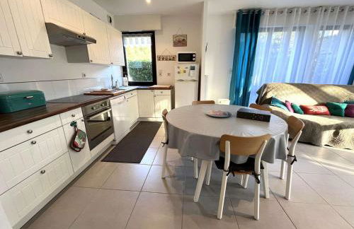 Terrasse au calme, cœur de Bénodet, appartement à 400m de la plage avec parking privatif - FR-1-481-133 - Foto 1