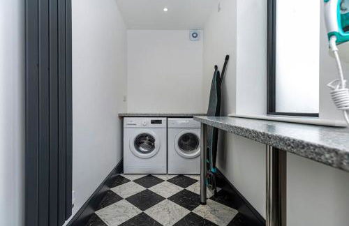 BOOTique House - Luxury Group Accommodation in Wakefield - Foto 3