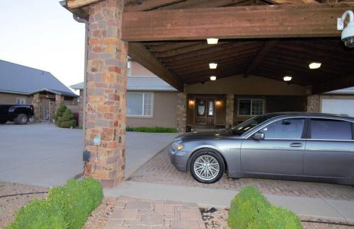 Tacit Shadow Resort Paradise Deluxe Suite, Gym, Coffee Bar, Hot-Tub, Free Laundry, Food Available - Foto 31