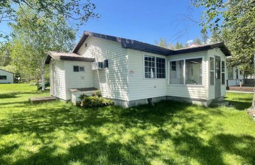 Cozy Cottage on Indian Lake with AC - Foto 1