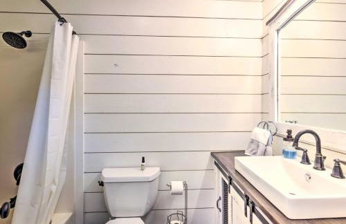 Elegant Sapphire Valley Studio with Resort Amenities - Foto 21