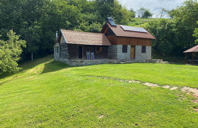 Charming 2bed Cottage in Carasova, Banat Mountains - Foto 1