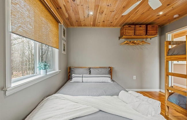 Pocono Scandinavian Cottage 2 Bedroom Cottage by RedAwning - Foto 10