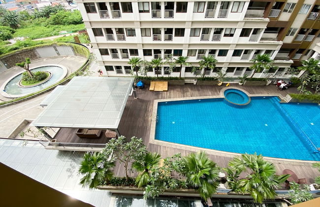 Modern Look and Tidy Studio LRT City Jatibening Apartment - Photo 17