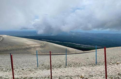 A beautiful 2 persons studio in a chateau with swimming pool - Foto 51