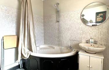 Leeds Cosy House - Photo 31