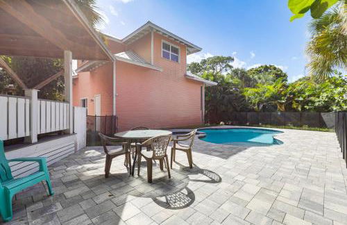 Palm City Home with Pool and Florida Room - Near Golf - Foto 34