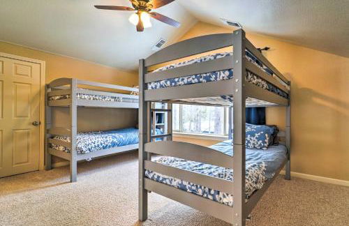 Great for Groups Soda Springs Cabin with Deck! - Foto 26