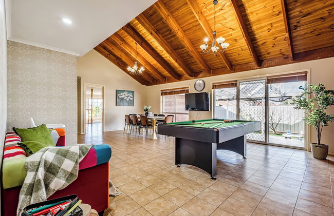 StayAU 4BR Lakeside Retreat in Seabrook - Foto 53