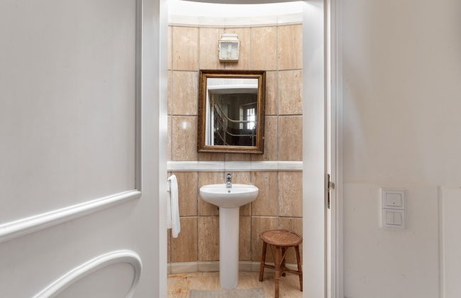 JOIVY Splendid 4-BR House w/Swimming Pool & Sea View - Foto 39