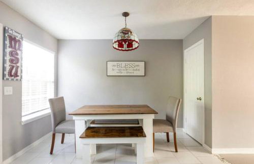 Bulldog Academy. Convenient to MSU. - Foto 7