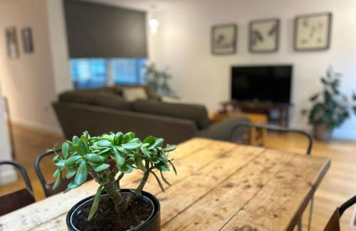 Split Level 3 Bedroom Top Floor Flat - Foto 25