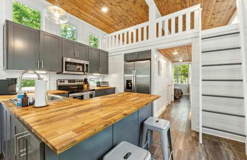 The Hemlock Hideaway tiny home - Foto 10