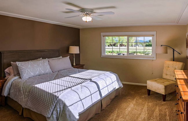 Racing Horse Ranch with Unlimited Golf - Photo 3