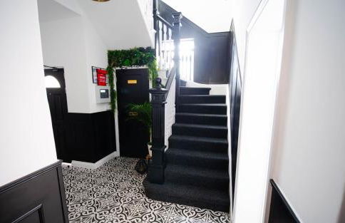 Apart Hotel Rugby -Self Check In- - Foto 37