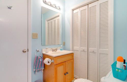 Surf City Spring Escape with Fire Pit - Foto 22