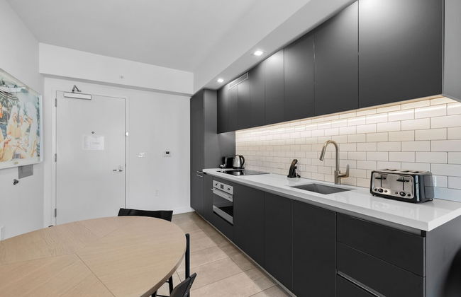 Amazing Apartments with city Views - Photo 28