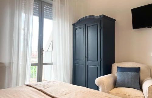 Attico vista mare con parcheggio privato - Foto 36