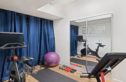 Modern Mountain House with Amazing Views and Hot Tub - Foto 39