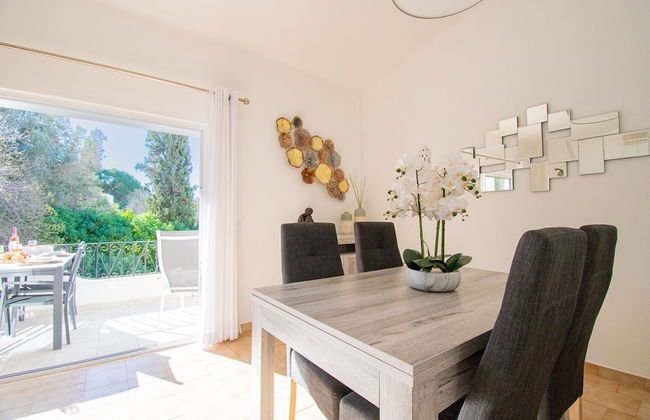 99 ADM Casa Mendes Fabulous Townhouse With Share - Foto 15