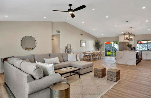 Slice Of Paradise, Remodel w FREE Heated Pool - Foto 3