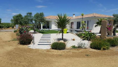 Villa contemporaine avec piscine à débordement dans un domaine viticole - Foto 4