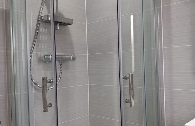 Ideal Central Edinburgh Location With On-site Private Parking - Photo 29