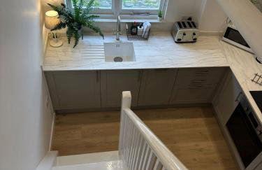 New renovated beach front cottage - Photo 26