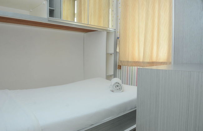 Modern 2BR Apartment @ Springlake Summarecon - Photo 2