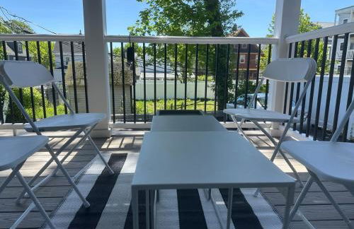 85a Charming Boston Base, 3BR, 2BA Ideal for Families - Foto 24