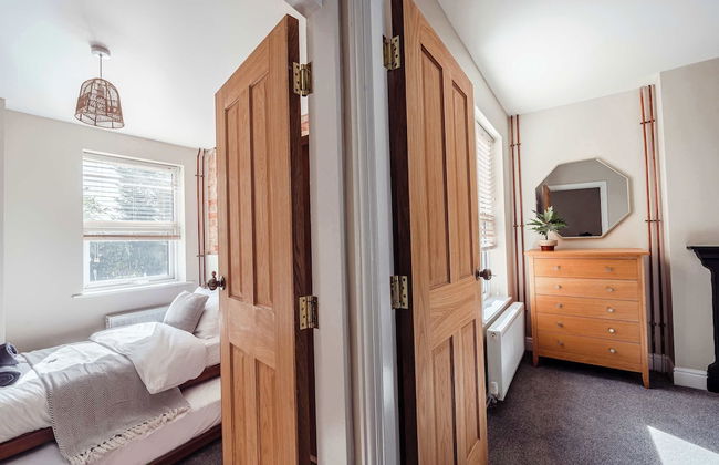 Host Stay Sherrington Road Abode - Photo 15