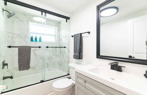 Renovated 3B 2BA, oasis yard Hot tub - Foto 51