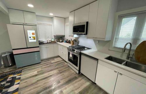 Cozy Home near O HARE fast internet 6 cars parking space - Foto 20