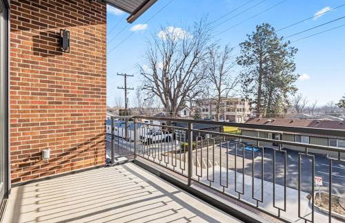 Emerald City in Downtown Eagle - Photo 11