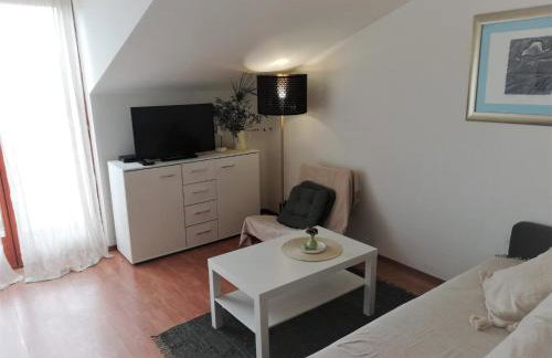 Apartment Matea - 20m from the beach - Foto 2