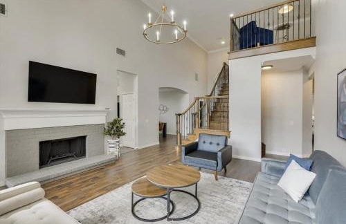 Spacious and Luxury Home w Cinema Room and Pool - Foto 7