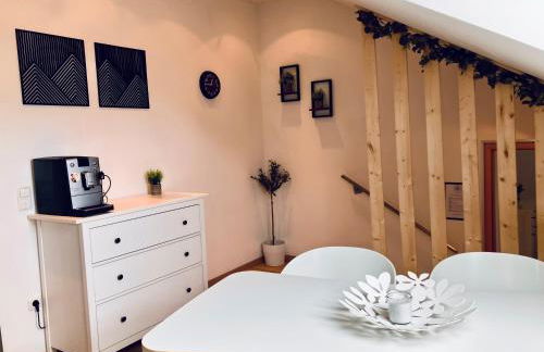 Moderne Dachgeschosswohnung an der Donau - Foto 2