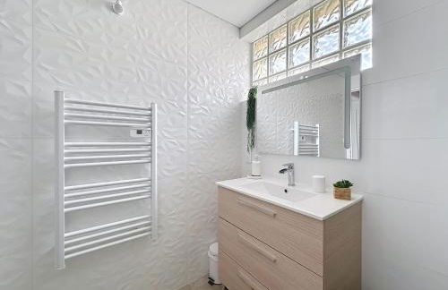 Charmante maison 2 chambres avec cour et jardin - Foto 12