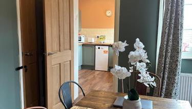 3 Bedroom House, Free Parking, Easy M53 Access - Foto 4