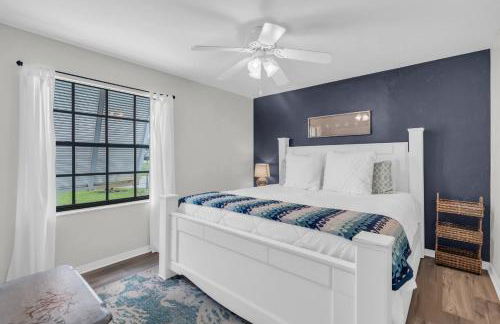 Charming Heated Pool Home - 3 miles to the Beach, Pet and Family Friendly -Available Year Round! - Photo 23