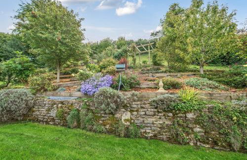 Blackthorn House - Photo 3