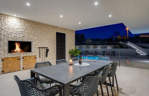 Modern Villa M30 with private pool, 3 en-suite bedrooms - Foto 45