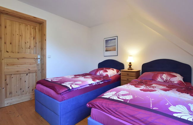 Elegant Holiday Home in Kröpelin near Horse Riding - Photo 3