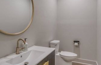 6BR Lakefront Private Dock & Bonfire Sleeps 12 - Foto 22